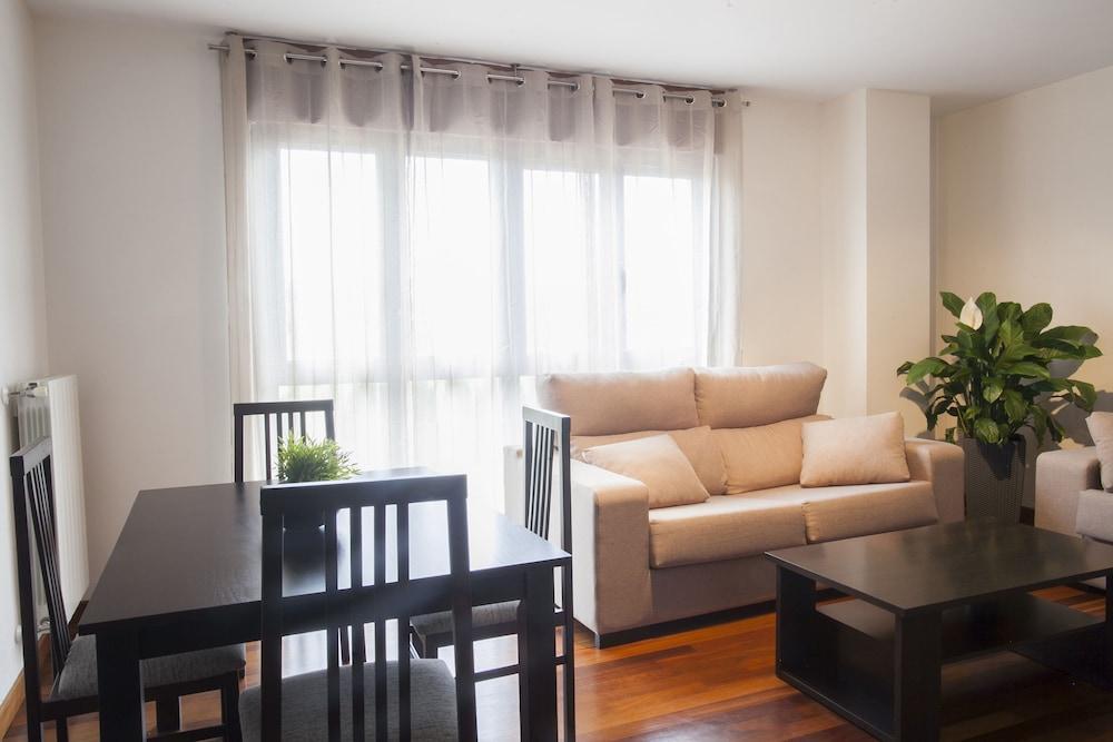 Apartamentos Alday Maliaño Extérieur photo