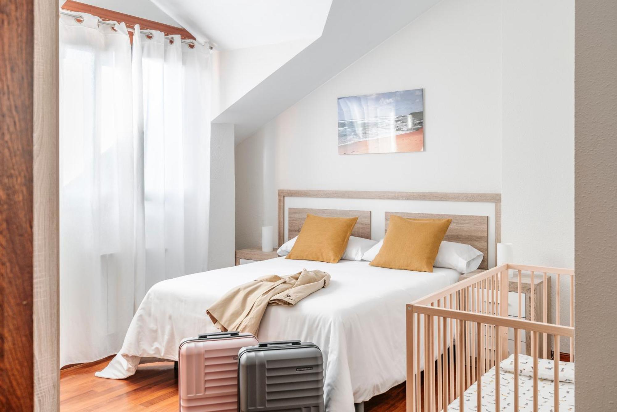Apartamentos Alday Maliaño Extérieur photo